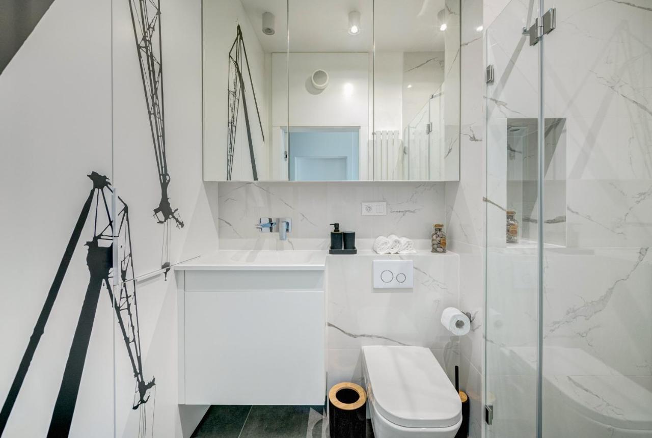 The Black Crane Apartment グダニスク エクステリア 写真
